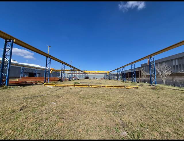 3,000M² INDUSTRIAL YARD TO LET IN ROODEKOP